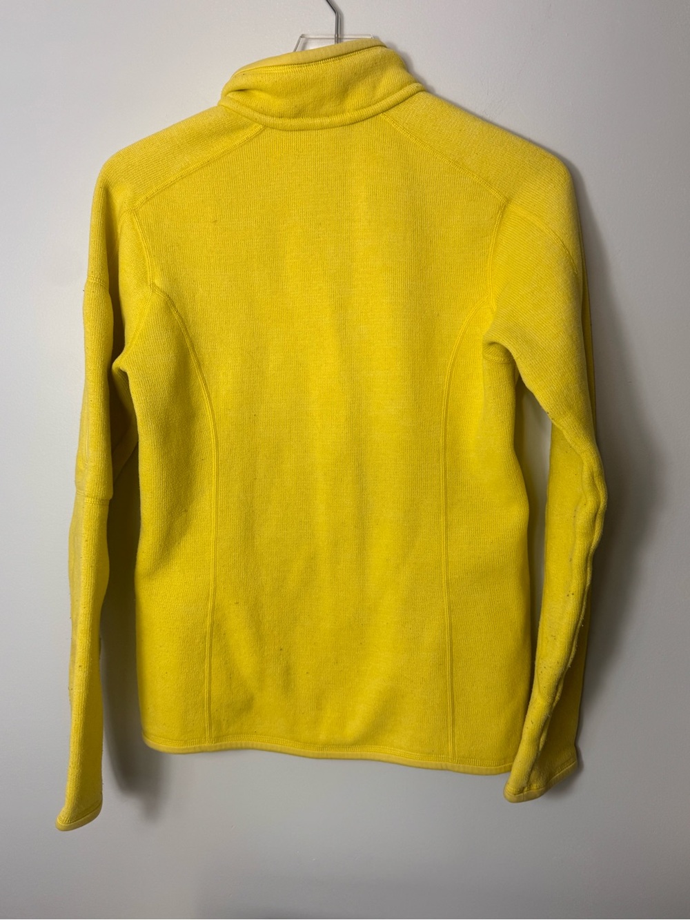 Patagonia Yellow full zip Fleece Jacket size Medium - Picture 3 of 3